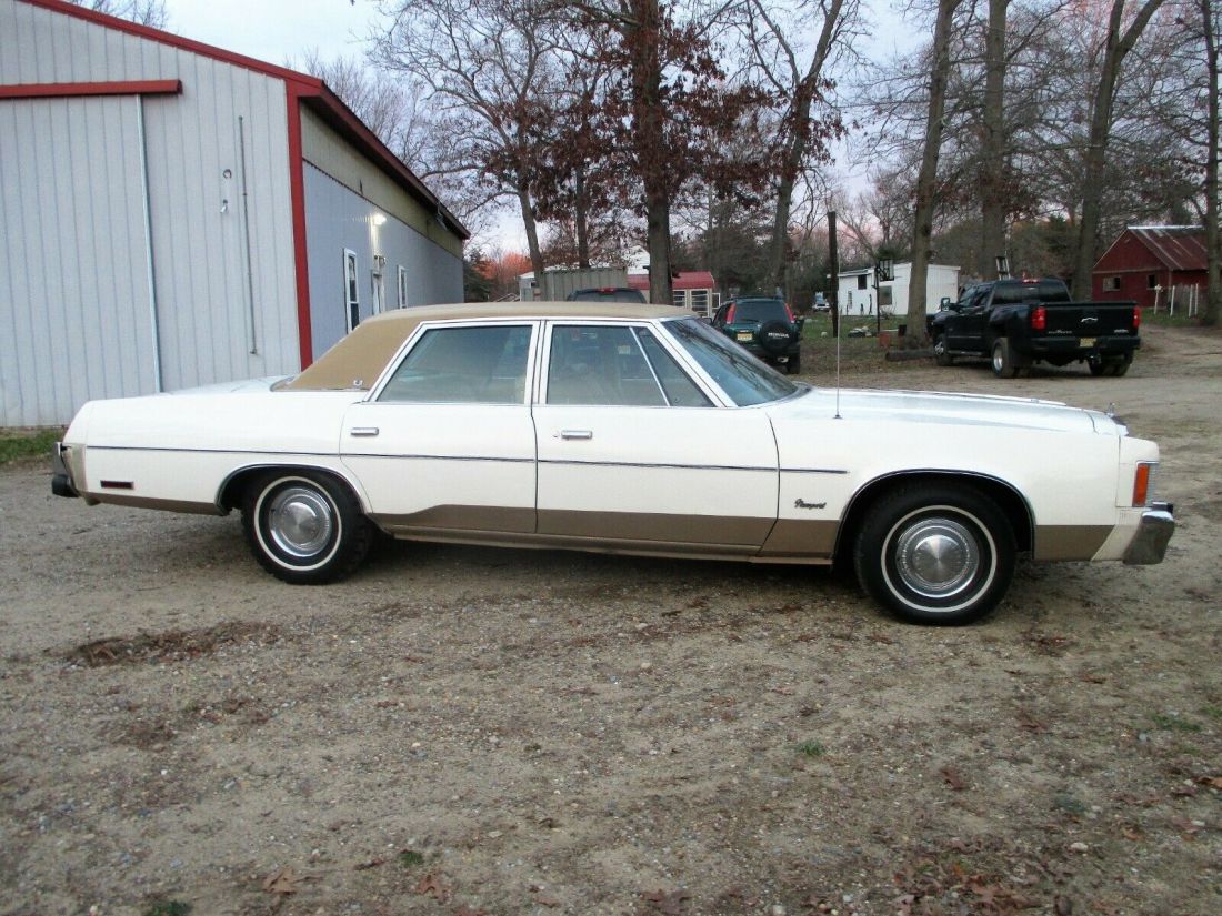 1977 Chrysler Newport - photo 6