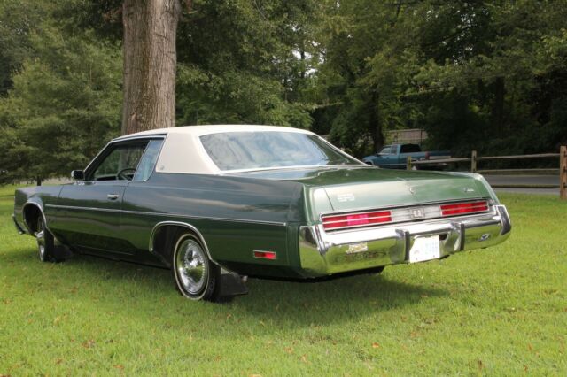 1977 Chrysler Newport - photo 2
