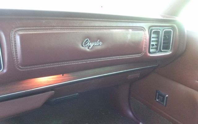 1977 Chrysler Town & Country Town & Country - photo 12