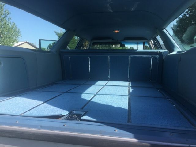 1977 Chrysler Town & Country - photo 10