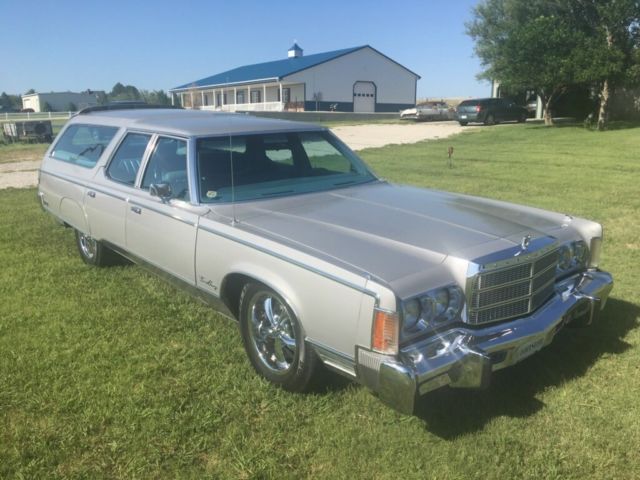 1977 Chrysler Town & Country - photo 3