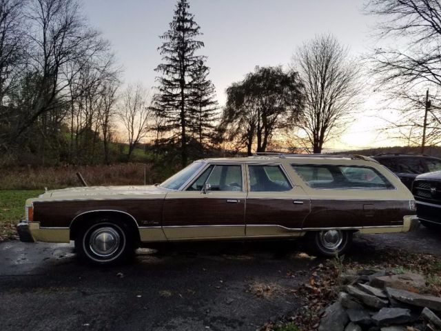 1977 Chrysler Town & Country Town and Country - photo 3