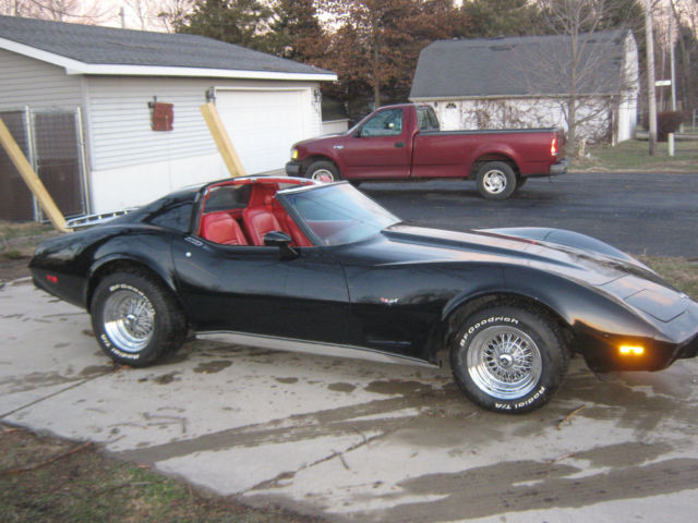 1977 Chevrolet Corvette - photo 2