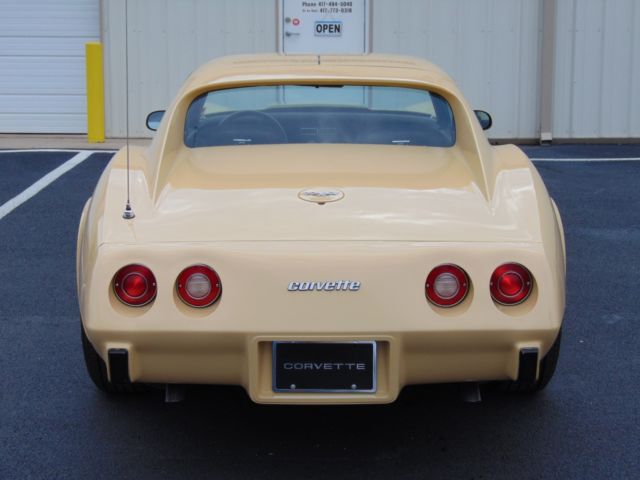1977 Chevrolet Corvette - photo 6