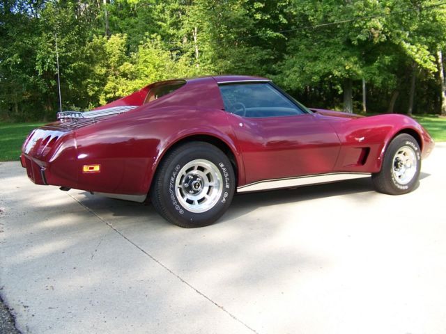 1977 Chevrolet Corvette - photo 2