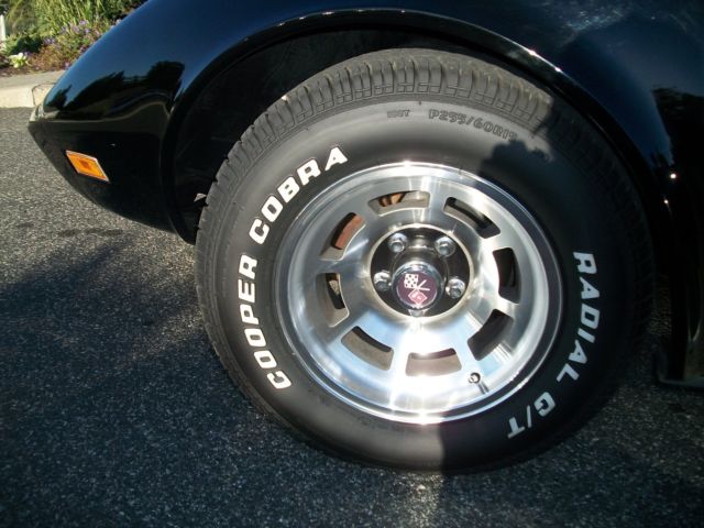1977 Chevrolet Corvette - photo 9