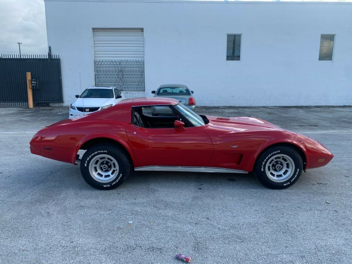 1977 Chevrolet Corvette - photo 9