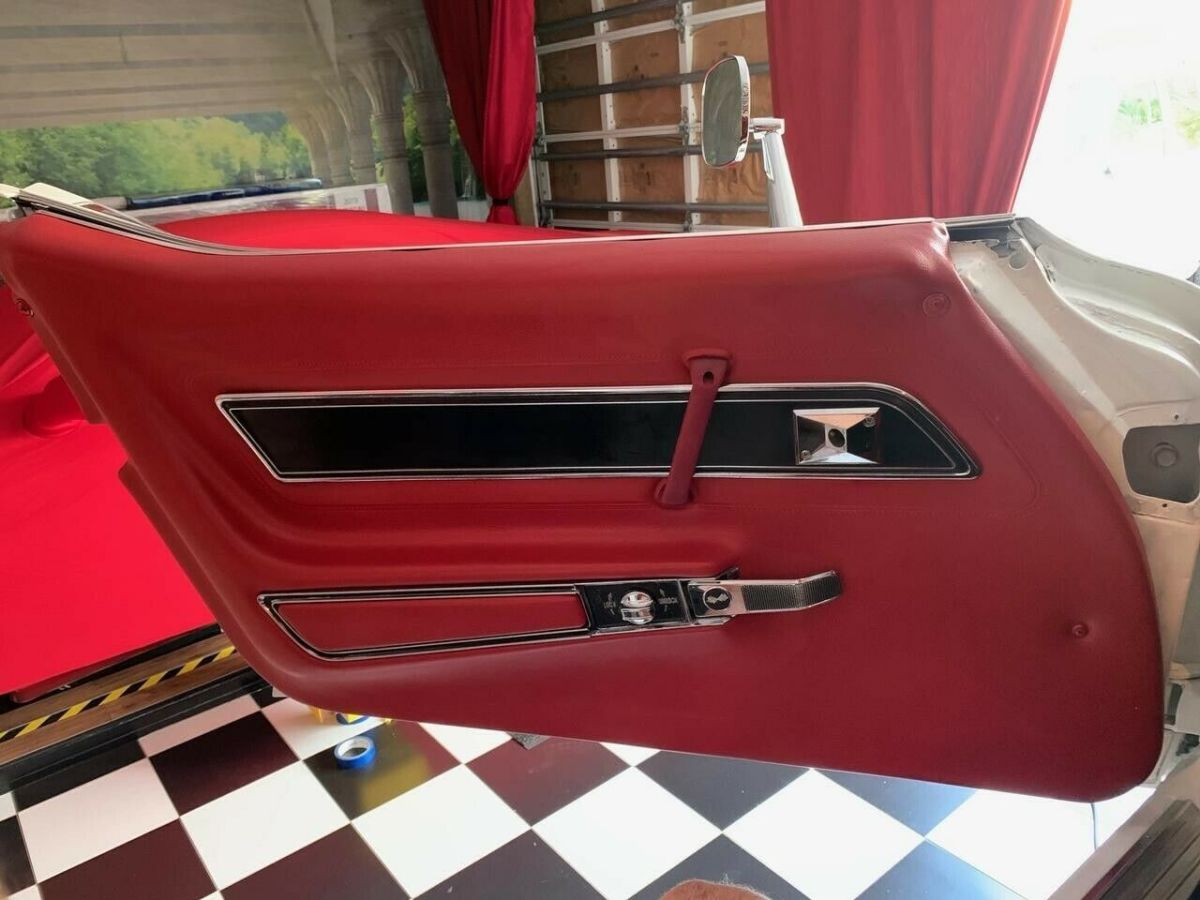 1977 Chevrolet Corvette - photo 4