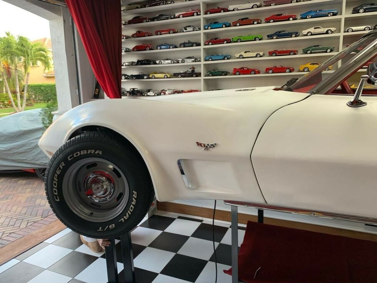 1977 Chevrolet Corvette - photo 8