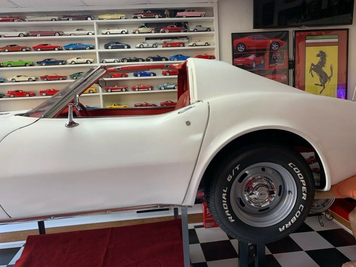 1977 Chevrolet Corvette - photo 9