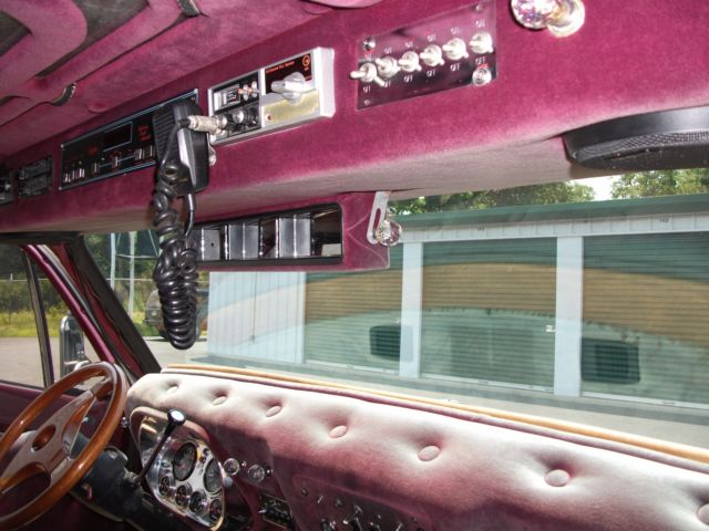 1977 Dodge Ram Van - photo 11