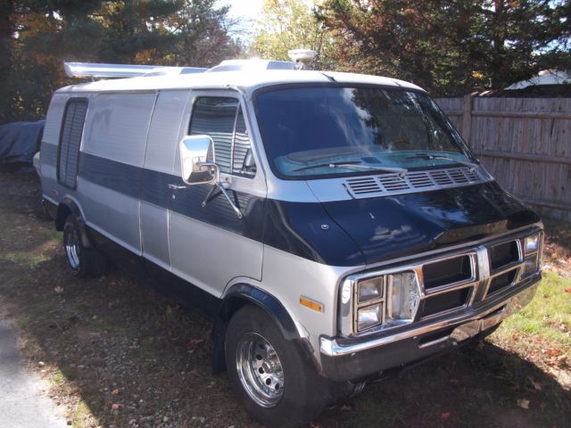 1977 Dodge Ram Van - photo 3