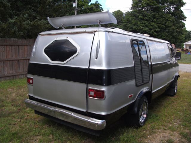1977 Dodge Ram Van - photo 4