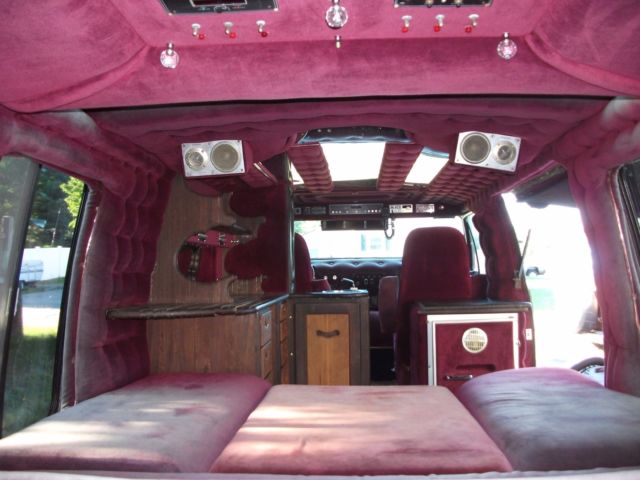 1977 Dodge Ram Van - photo 8