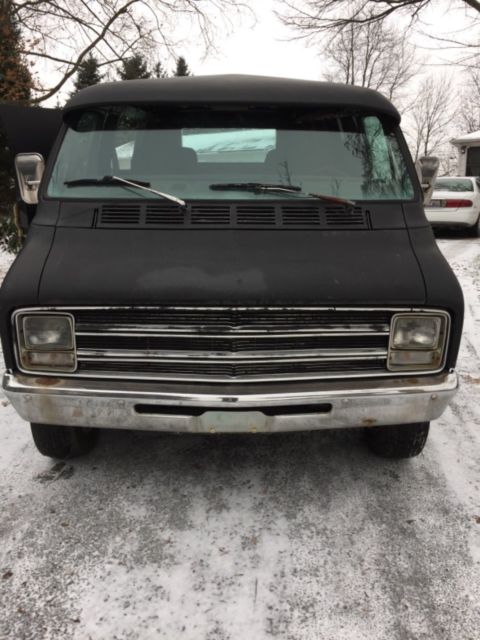 1977 Dodge 200 - photo 5