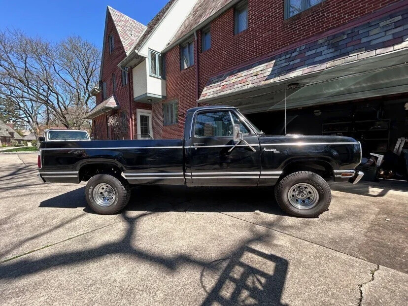 1977 Dodge Adventurer 100 Power Wagon 100 Power Wagon 4X4 - photo 3