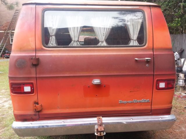 1977 Dodge B200 Custom - photo 5