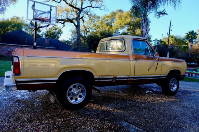 1977 Dodge Power Wagon Adventurer - photo 6