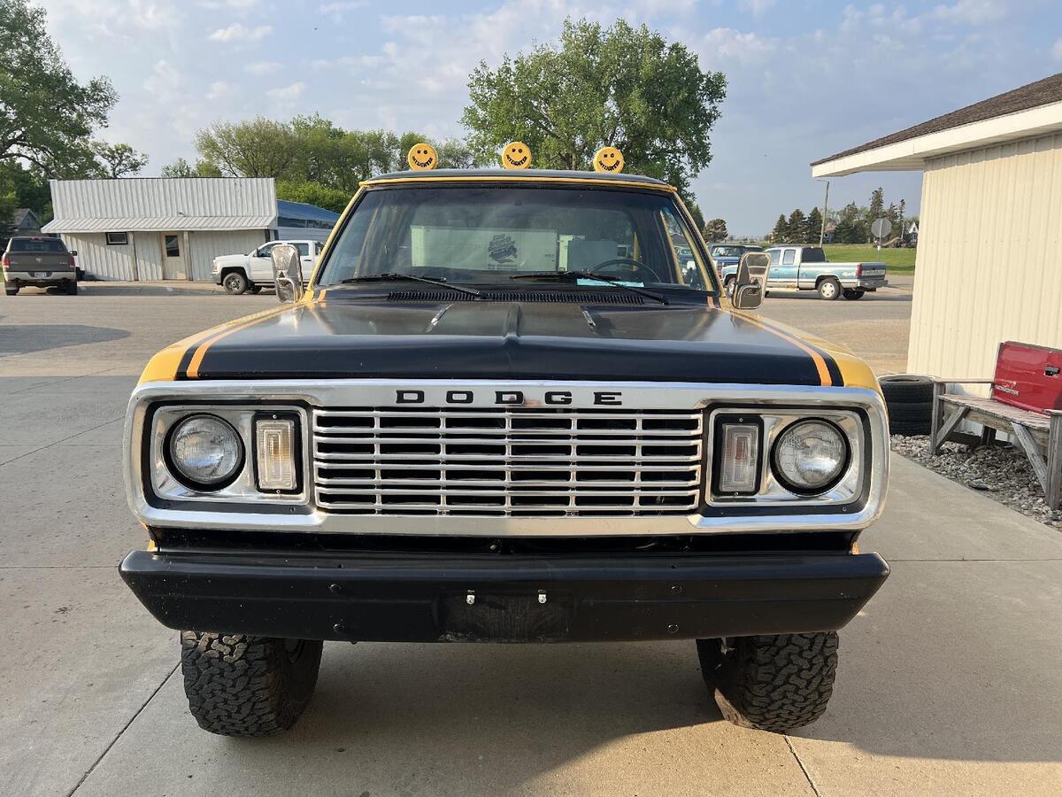 1977 Dodge Macho Power Wagon - photo 2