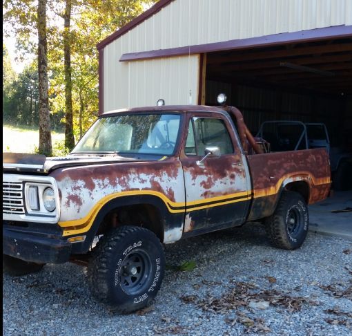 1977 Dodge Power wagon Macho 1977 Dodge Power Wagon Macho