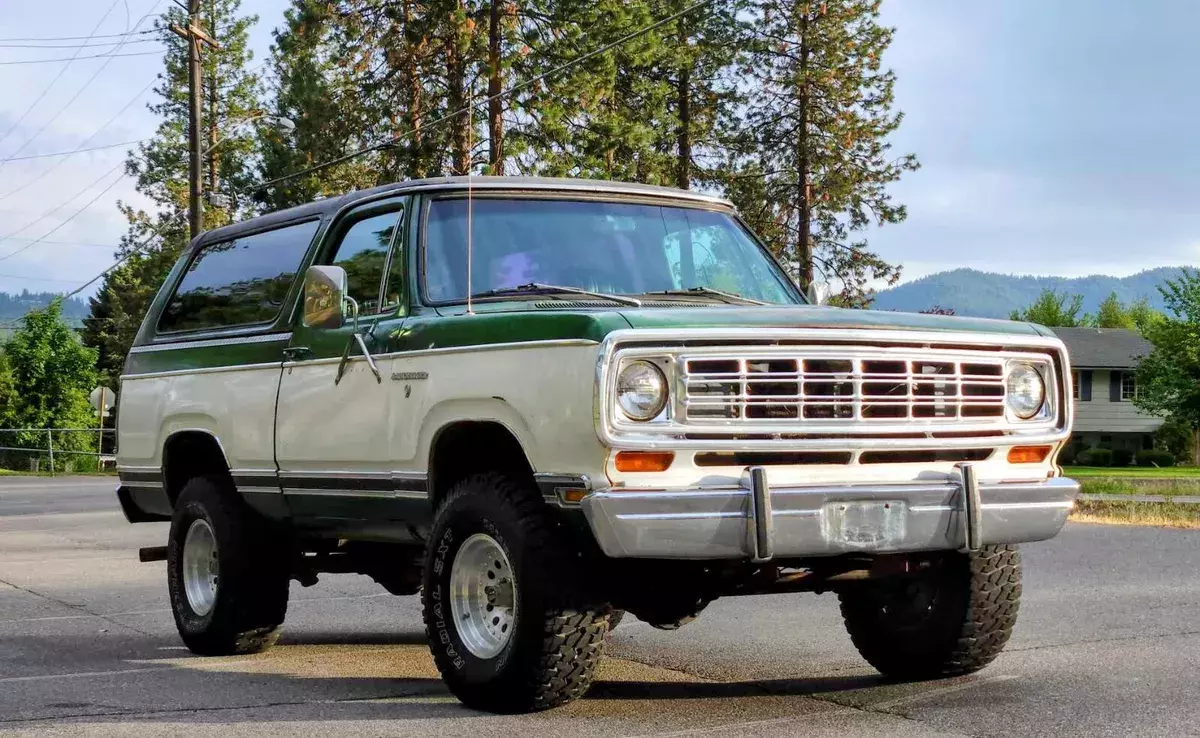 1977 Dodge Ramcharger SE Removable Top, Manual, 4x4 1977 Dodge Ramcharger