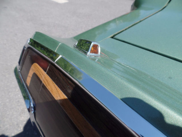 1977 Dodge Monaco Brougham Station Wagon - photo 12
