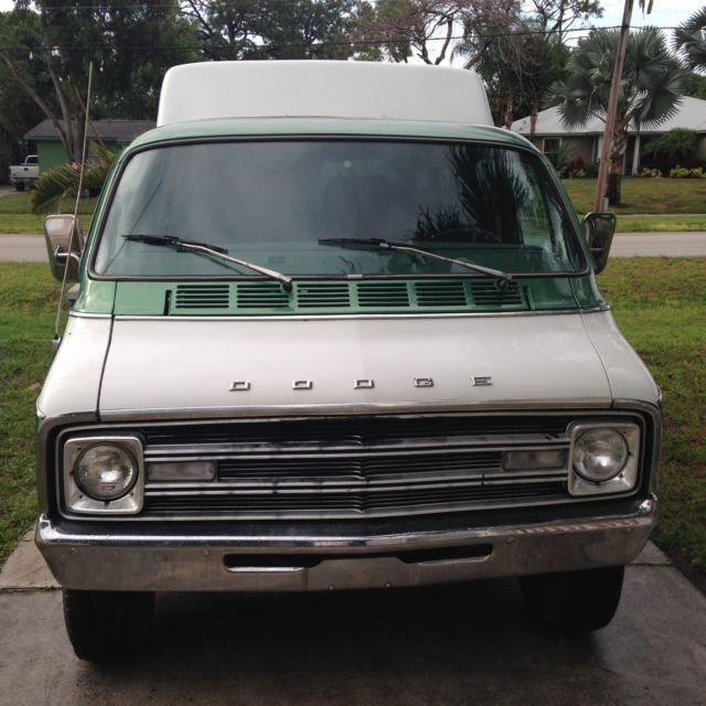1977 Dodge Ram Van - photo 2