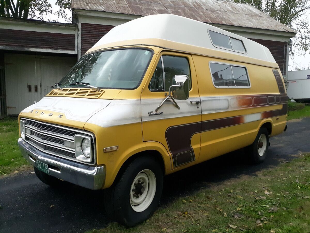 1977 Dodge tradesman High top camper van - photo 4