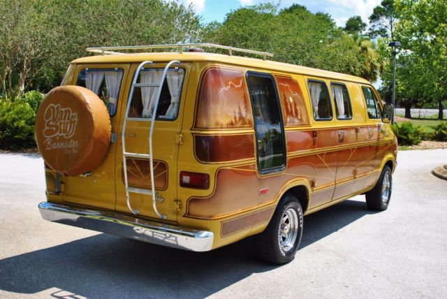 1977 Dodge Tradesman Stunning Custom Work Low Miles! - photo 5