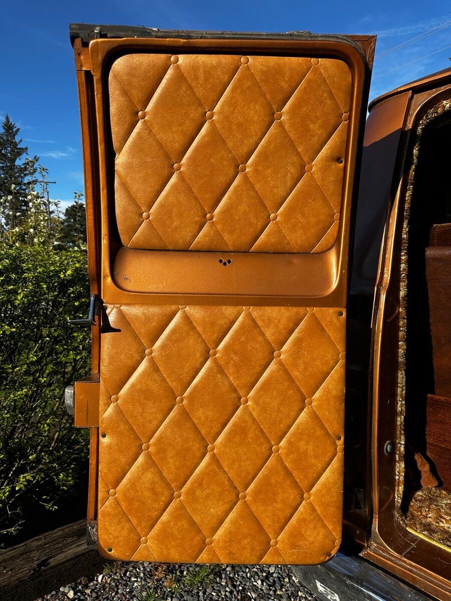 1977 Dodge Van Tradesman - photo 2