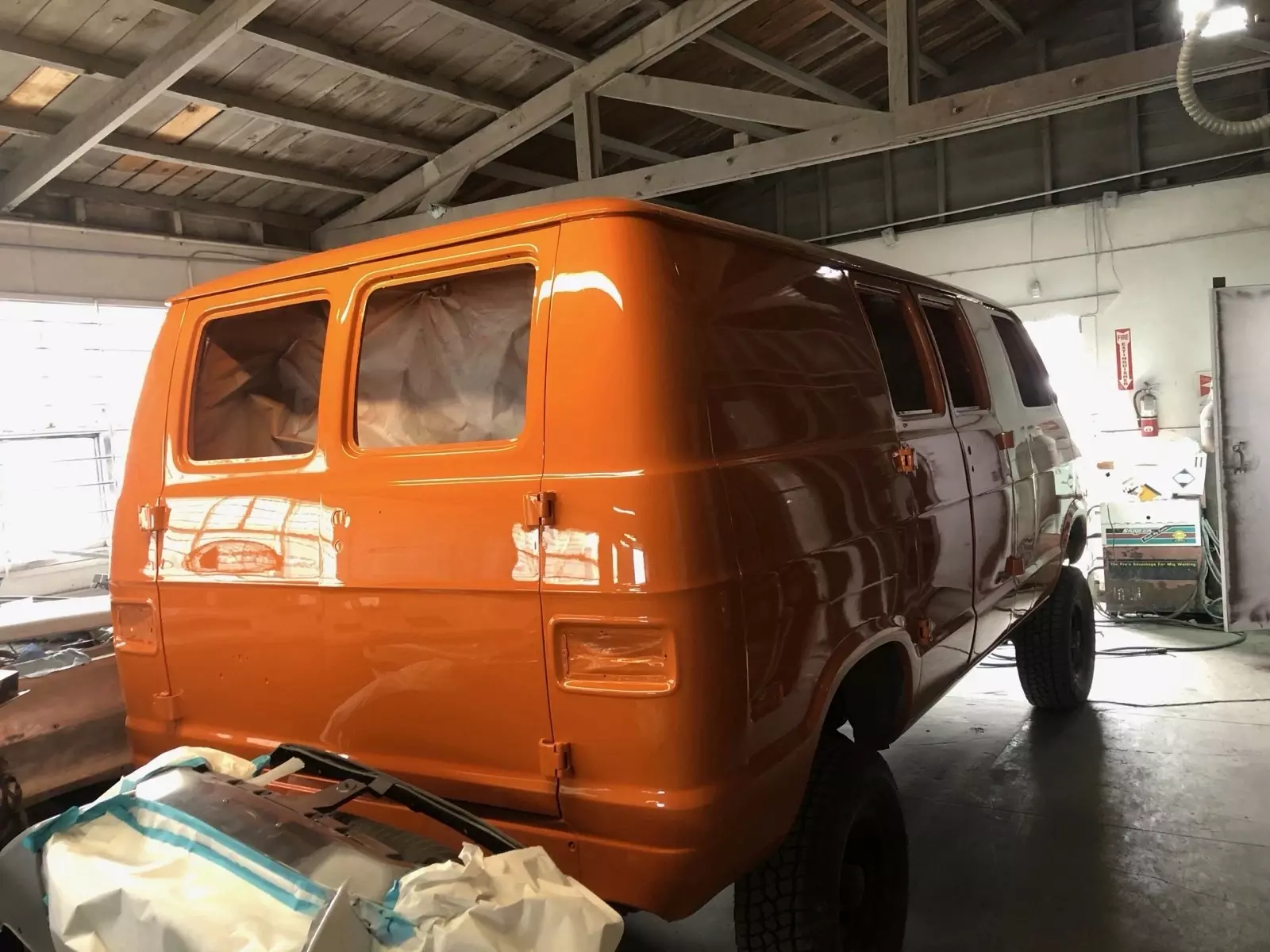 1977 Dodge Van tradesman 200 - photo 9