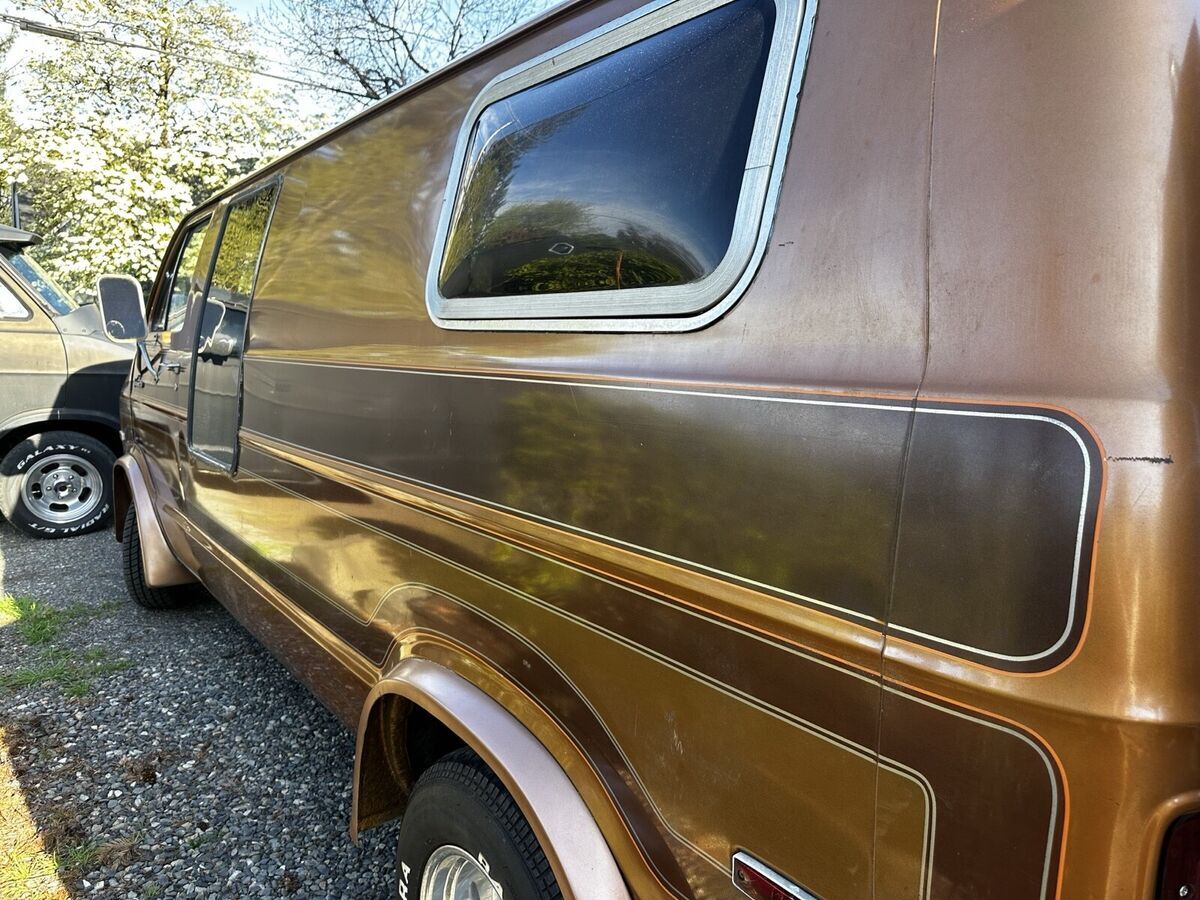 1977 Dodge Van Tradesman - photo 3