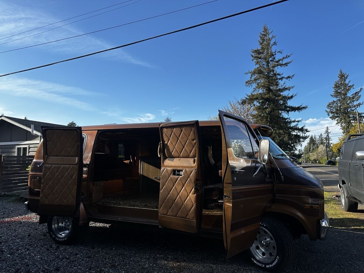1977 Dodge Van Tradesman - photo 9