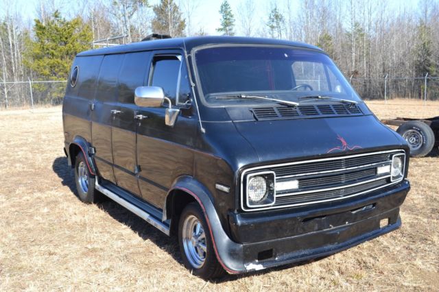 1977 Dodge B200 Van - photo 4