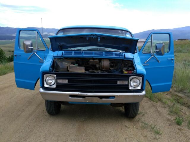1977 Dodge Van Tradesman B200 - photo 9