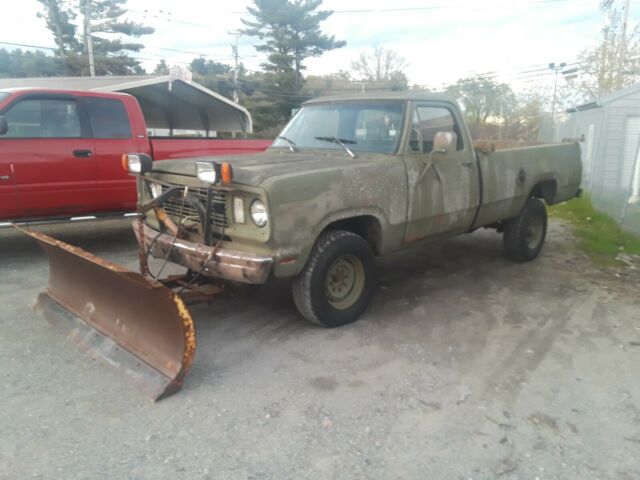 1977 dodge w200 power wagon 19000 miles with plow 1977 Dodge Power Wagon