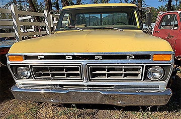 1977 F-250 2-wheel drive custom edition, highboy, stick shift, Ford truck 1977 Ford F-250 custom 1977