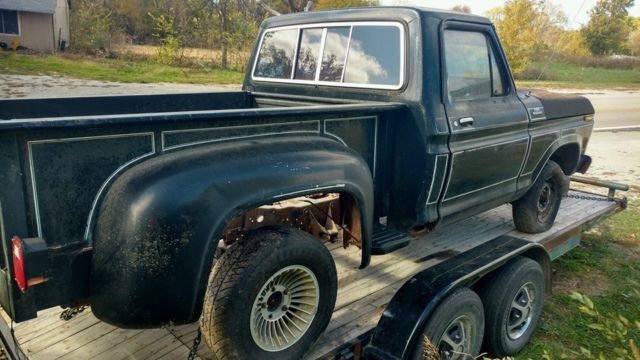 1977 Ford F-100 - photo 2