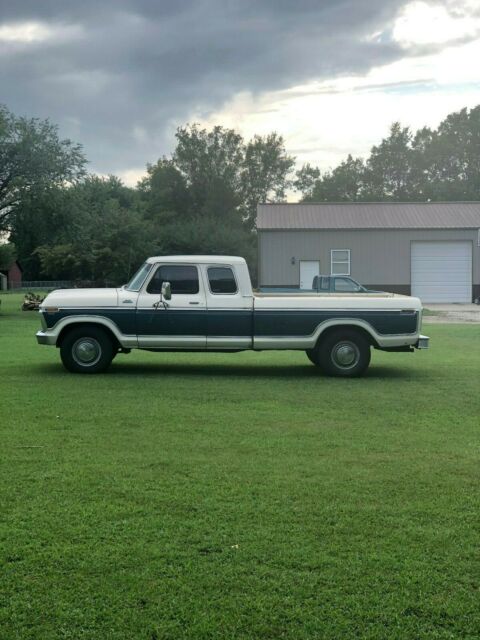 1977 Ford F-250 Styleside - photo 11