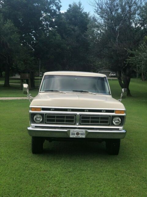 1977 Ford F-250 Styleside - photo 2