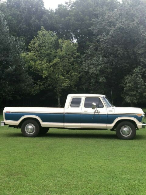 1977 Ford F-250 Styleside - photo 3
