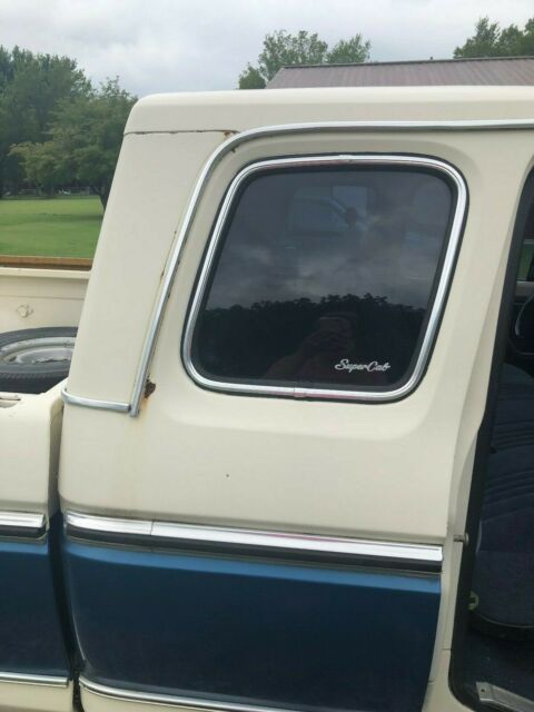 1977 Ford F-250 Styleside - photo 9