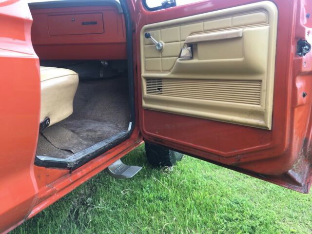 1977 Ford F-250 Custom - photo 12