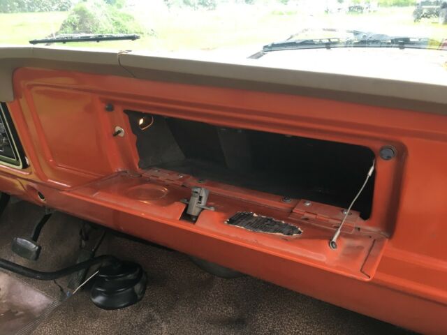 1977 Ford F-250 Custom - photo 13