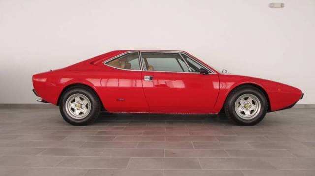 1977 Ferrari 308 GT4 - photo 3