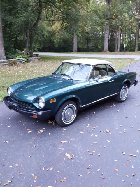 1977 Fiat 124 Convertible - photo 10