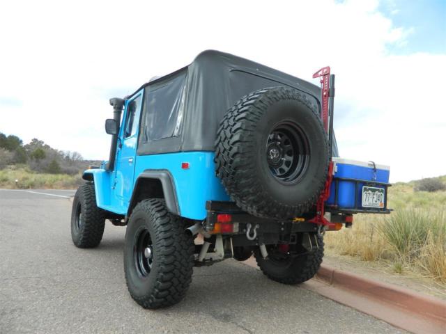 1977 Toyota Land Cruiser FJ40 - photo 4