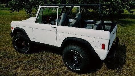 1977 Ford Bronco Custom - photo 2