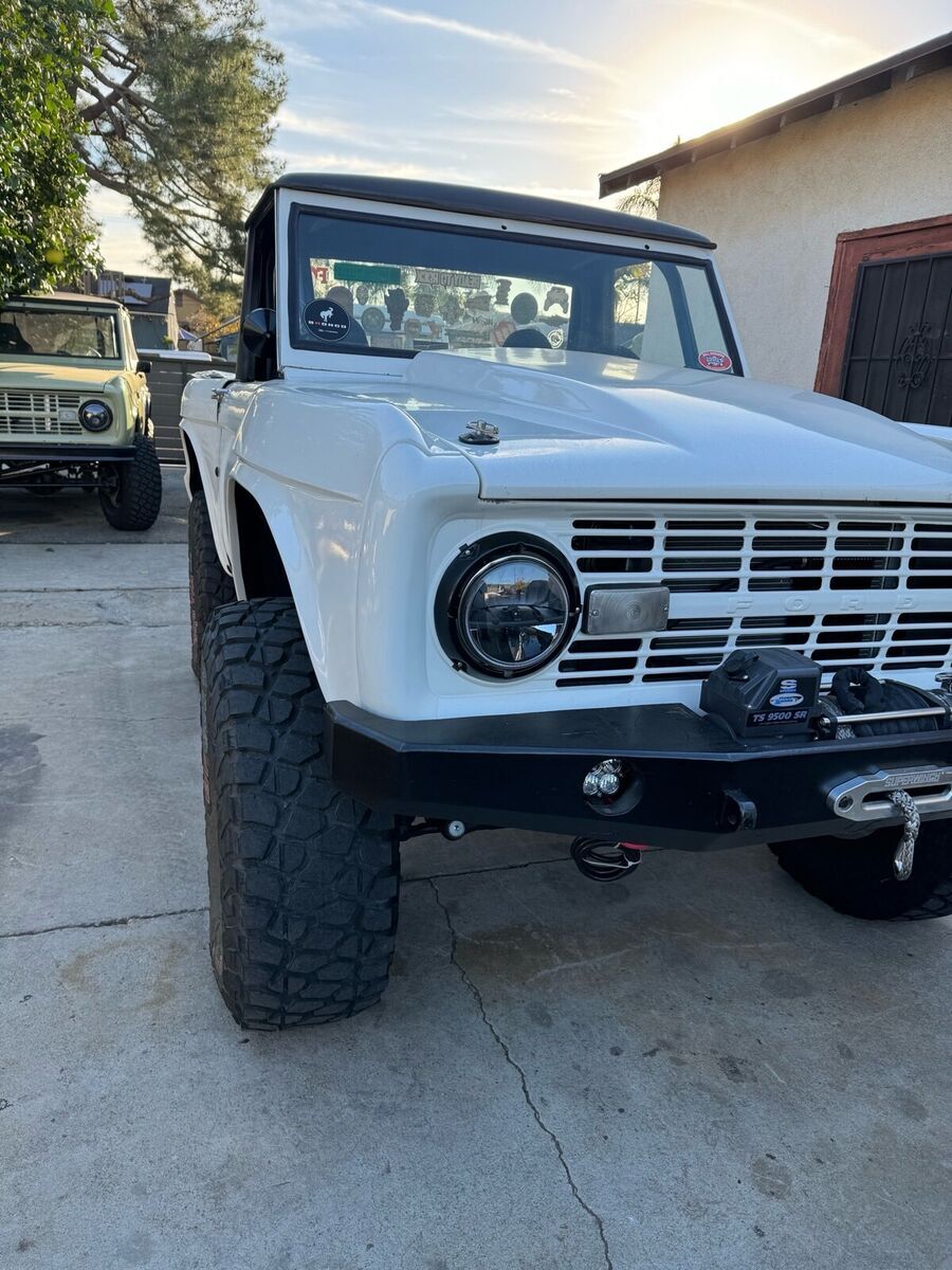 1977 Ford Bronco black - photo 6