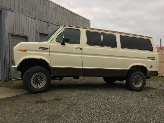 1977 Ford e250 4x4 Chateau Quuadravan 1977 Ford E-Series Van CHATEAU